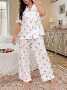 CottageSlumber Conjunto de ropa de dormir de talla grande con volantes en el bajo y estampado floral romántico
