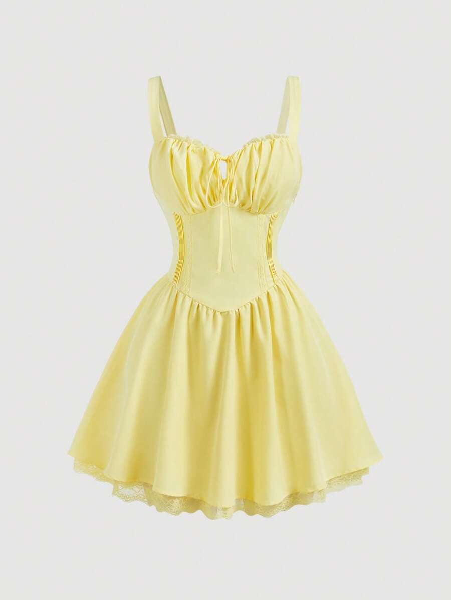 SHEIN MOD 黄色前胸罩杯蕾丝拼接露背细肩带短款连衣裙 - 黃色 - 查看 1
