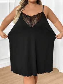 SHEIN CURVE+ 大码女式撞色蕾丝优雅背心裙，性感吊带蕾丝拼布连衣裙