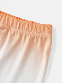 SHEIN 2pcs/Set Tween Girls Knitted Top And Shorts Set, Gradient Print Round Neck, Loose And Comfortable, Suitable For Sports, Casual Outings, Elegant City, Student College Style