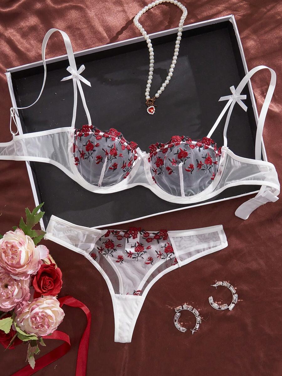 2pcs/Set Pink Romantic Cute Sexy Lingerie Set - White - View 1