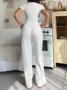 女士休闲撞色家居服套装，纯色短袖上衣和长裤