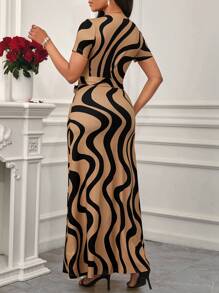 SHEIN Lady Plus Size Women's Wavy Striped V-Neck Short Sleeve Tie Waist Elegant Dress Gold And Black Dress Women Gold Maxi Dress Maxi Dress Casual Dress For Church Woman Cruise Dinner Dress Beach Dresses For Women Vacation Maxi Dress For Beach Long Casual Dresses For Women Cover Up For Swimsuit Long Dres - Multicolor - View 8