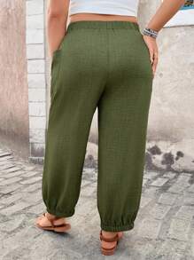 SHEIN LUNE 纹理舒适面料口袋踝带工装裤，军绿色，大码女款 - 軍綠色 - 查看 2