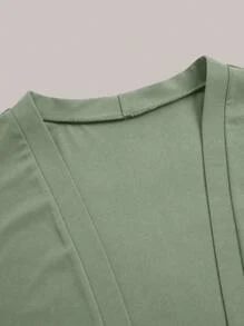 2 件套大码女式花卉印花修身连衣裙和纯色开衫