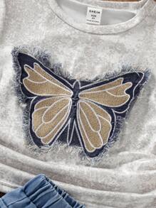 SHEIN Conjunto de 2 piezas para niñas jóvenes: Camiseta de manga corta con parche bordado de mariposa en denim y shorts cortos de denim con bolsillo