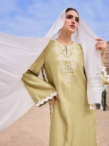 Al Najma Women's Floral Embroidery Round Neck Loose Arabic Dress