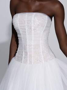Elitara Elegant White Lace Splice Mesh Bustier, 3D Fish Bone Tapes Mesh, Champagne Lining Super Flared A-Line Hem, Adjustable Back Ties, Extra Long Train Wedding Dress, Bride
