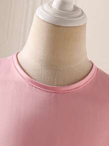 SHEIN Glamorique Kids 女童优雅缎面泡泡袖上衣和提花A字裙套装，时尚迷人，适合休闲、派对、聚会、春夏少女连衣裙及婚礼礼服 - 粉色 - 查看 3