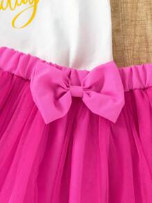 SHEIN Conjunto de 2 piezas para bebé niña: Camiseta de manga corta elástica con estampado de unicornio lindo y falda en A de malla color fucsia para el verano
