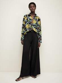 BizChic Camisa con estampado floral amarillo elegante para trabajo, salidas, vacaciones y uso casual en primavera/verano