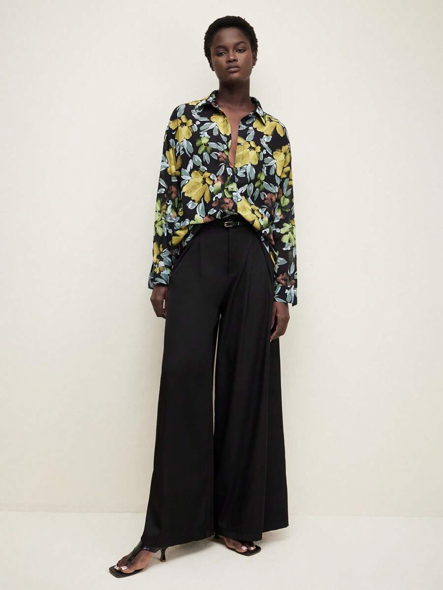 BizChic Camisa con estampado floral amarillo elegante para trabajo, salidas, vacaciones y uso casual en primavera/verano