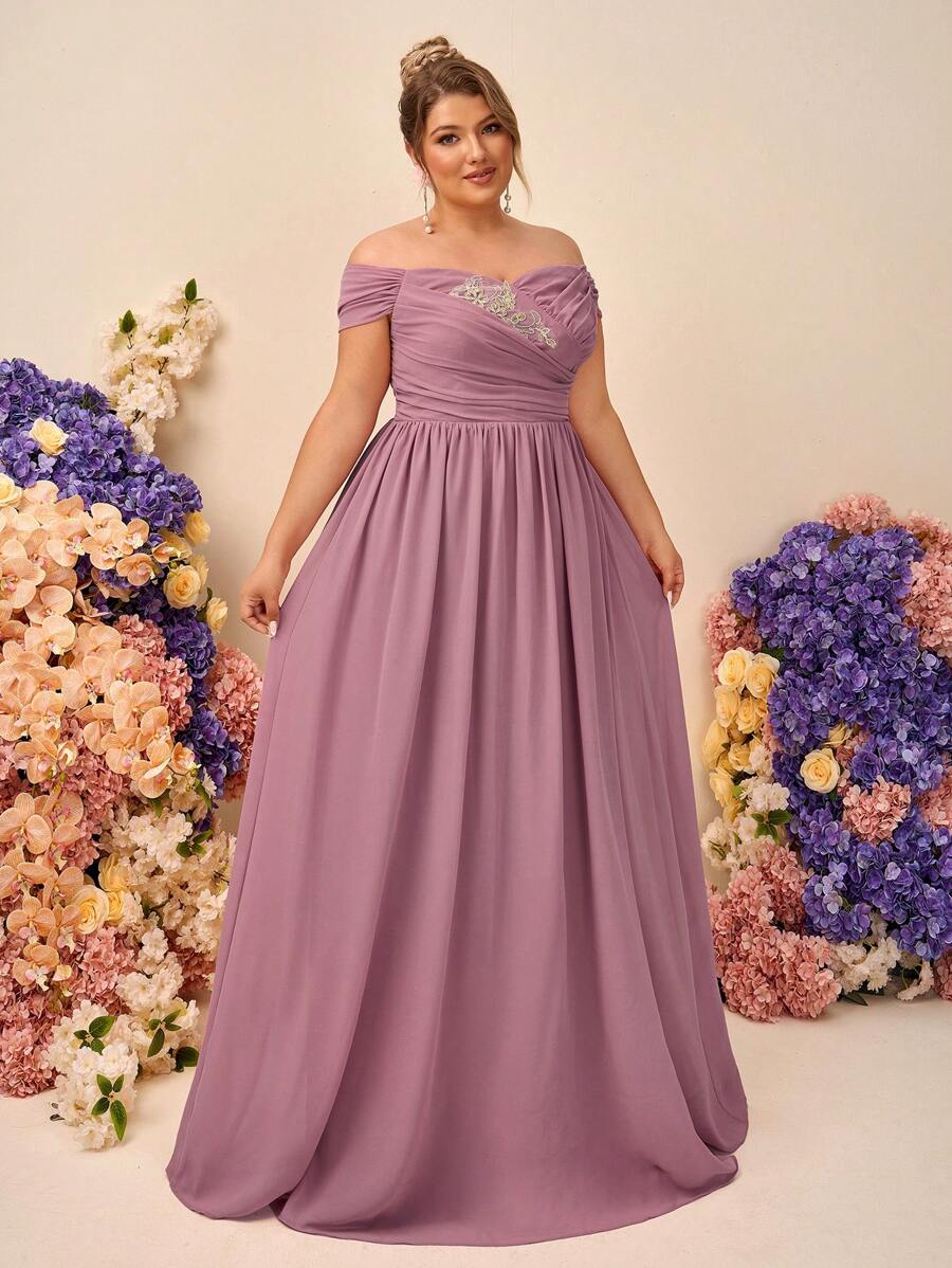 SHEIN Belle 大码优雅浪漫粉色露肩荷叶边 A 字形雪纺长款伴娘礼服 - 粉色 - 查看 1