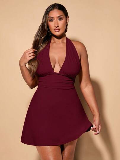 Hourglow 大码女士甜美日常穿着红色连衣裙，后背带露肩，女士生日礼服