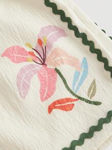 SHEIN MOD Wavy Pattern Floral Print Contrast Webbing Shorts, Vacation Wear,Summer/ Summer Outfits For Women,Vacation,Western,Boho,Graphic Shorts,Cottagecore,Brunch Outfits For Women,Tropical Vacation Woman Clothes