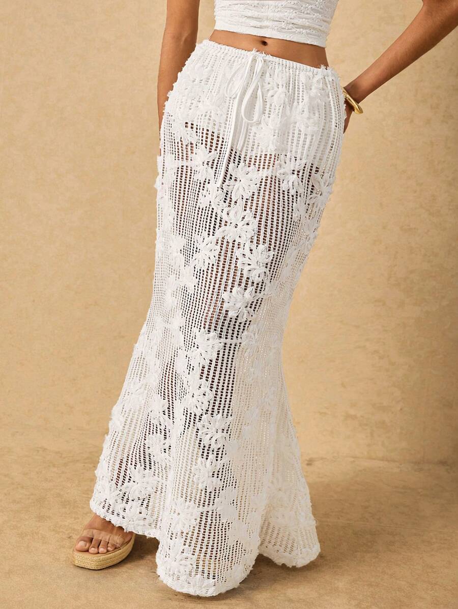 Poéselle 别致的花卉图案钩针长裙 - 非常适合海滩日和夏季聚会，女士钩针裙，波西米亚风长裙，白色夏季裙，优雅的海滩罩衫，花卉夏季时尚 - 白色 - 查看 1