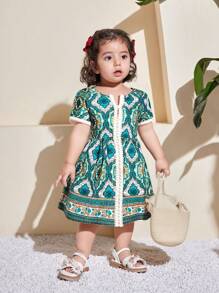 Vestido de verano informal para bebé niña con vuelos, media abertura y estampado floral, cómodo y apropiado para uso al aire libre/vacaciones - Verde - Ver 6