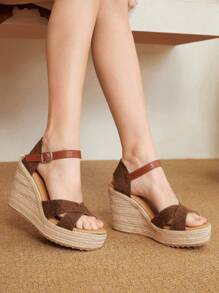Styleloop Women's Round Toe Woven Rope Platform Wedge Sandals, Summer Holiday Casual Style - Brown - View 3