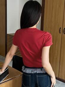 Dazy-Less Ancora Women's Simple Red Letter Graphic Short Sleeve T-Shirt - Red - View 7