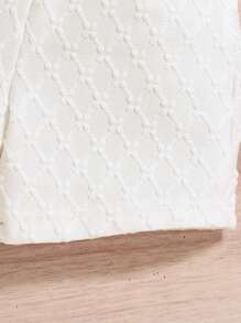 SHEIN 女婴休闲荷叶边圆领蝴蝶结装饰纽扣上衣和短裤套装，纯色开衫/上衣和短裤套装，适合春夏日常穿着和度假