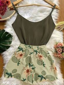 SHEIN Unity 2pcs/Set Women Pearl Decor Camisole Top And Floral Printed Shorts, Holiday And Casual Outfit - Army Green - View 2