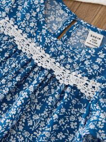 SHEIN Leap Crew Baby Girl Summer Loose Casual Round Neck Ditsy Floral Lace Trim Maxi Nightgown - Blue and White - View 3