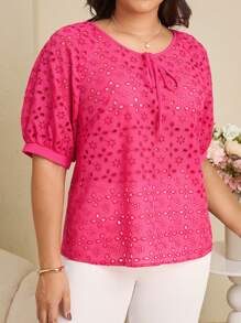 EMERY ROSE Blusa de manga corta abullonada con bordado floral y lazo delantero para mujer de tallas grandes - Rosa Fucsia - Ver 6