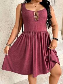 SHEIN LUNE Robe débardeur florale ajourée, taille définie, sexy et courte en tricot pour grandes tailles. Tenues décontractées/d'été pour femmes, pour la Saint-Patrick, les raves, les festivals, le printemps, le style bohème