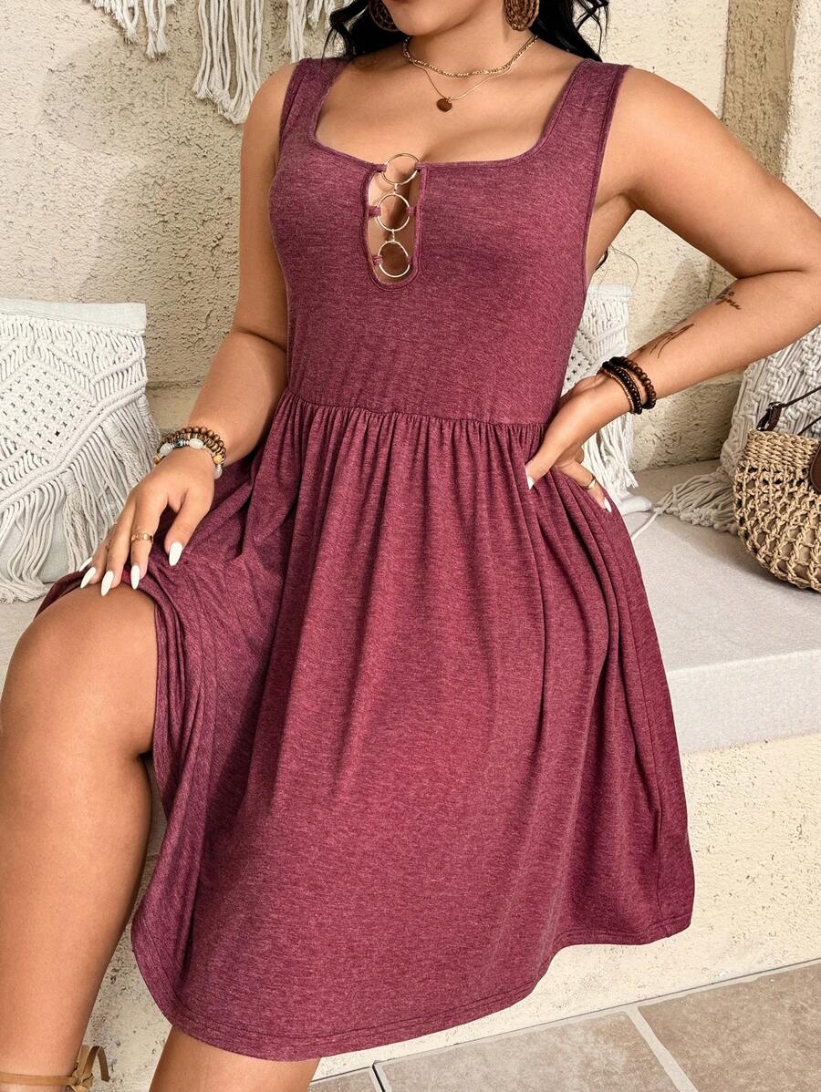 SHEIN LUNE Robe débardeur florale ajourée, taille définie, sexy et courte en tricot pour grandes tailles. Tenues décontractées/d'été pour femmes, pour la Saint-Patrick, les raves, les festivals, le printemps, le style bohème