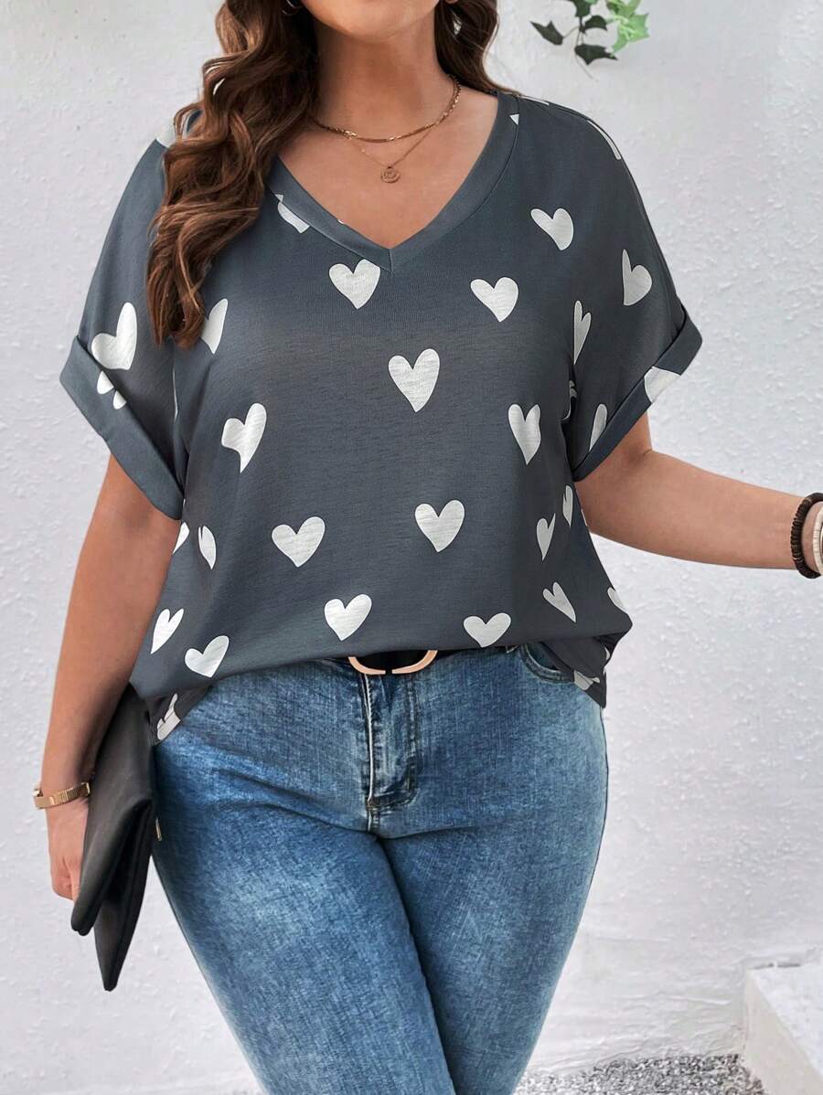 SHEIN LUNE 大码情人节心形印花蝙蝠袖 T 恤 - 淺灰色 - 查看 1