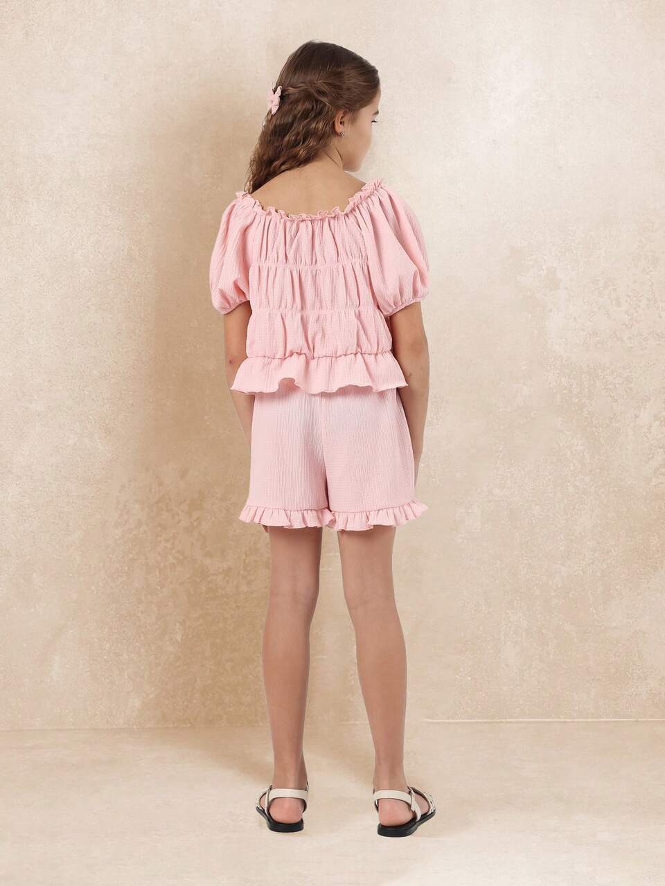 Coordinati t-shirt con maniche a sbuffo e arricciatura