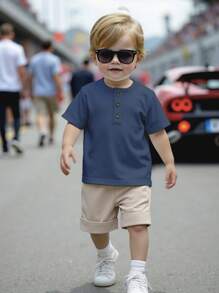 SHEIN 2pcs/Set Young Boy Solid Color Button Half Placket Shirt And Shorts - Blue - View 3