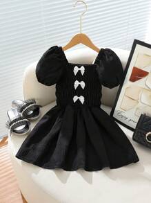 SHEIN Vestido de verano minimalista de unicolor y manga corta para niña joven