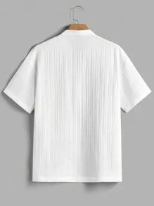 Manfinity Homme 男士纯色短袖衬衫短裤套装，夏季极简时尚设计师基础款，柔软舒适，度假、街头、日常休闲的完美选择，宽松版型，情侣聚会的理想之选，送给老公、男朋友、女朋友、爸爸的贴心礼物，适合户外旅行，非常适合婚礼派对，INS百搭单品，春夏聚会必备，融合成熟、稳重、睿智的时尚风格，尤其适合中青年成功人士。，温馨穿搭 - 白色 - 查看 4