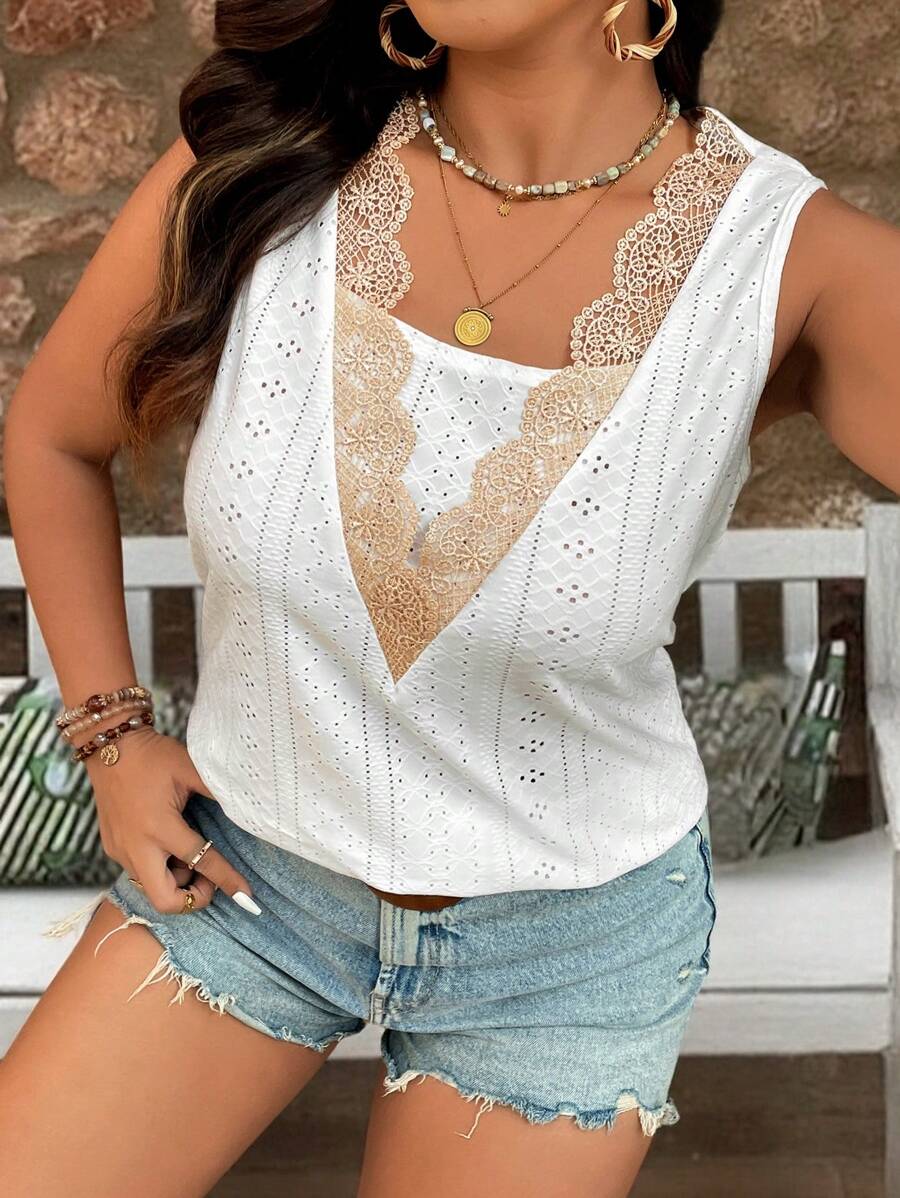 SHEIN LUNE Plus Size Knit Embroidery 2 In 1 Lace Trim Colorblock Casual Home/Outdoor/Vacation Tank Top - White - View 1