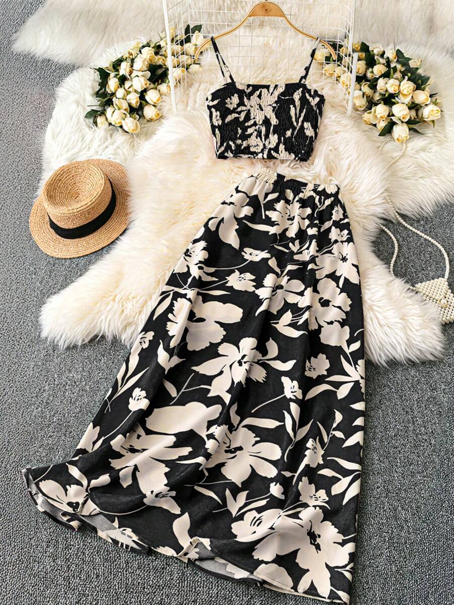 Chiquease Conjunto de 2 piezas de top con tirantes y volantes con estampado floral ditsy y minifalda, sexy mostrando el abdomen, para primavera y verano, ideal para vacaciones