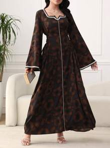 Al Najma 女士优雅花卉印花交叉肩带腰喇叭袖阿拉伯风格长裙，端庄 - 棕色 - 查看 6