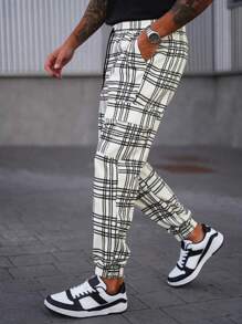 Manfinity LEGND Men's Letter & Graphic Patch Pockets Casual Patch Jogger Pants Men 2 Pieces Outfit Men 2 Pieces Outfits