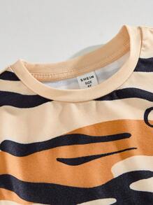 SHEIN Young Boys Tiger Print Short Sleeve T-Shirt And Cuffed Shorts Set, Summer - Multicolor - View 8