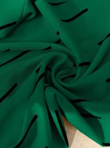 SHEIN Clasi 2pcs/Set Women V-Neck Loose All-Over Print Top - Green - View 4