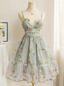 少女绿色网眼刺绣粉彩连衣裙，休闲优雅假日连衣裙，带荷叶边肩带和刺绣细节，适合户外和假日穿着，春夏季 - 綠色 - 查看 8