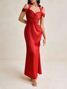 BY TENAJ ROLLE فستان ماكسي أنيق ذو كتف منكشف وياقة متصلة حول العنق من الساتان الأحمر ، فستان صيفي مرن وأنيق مناسب للسهرة - الأحمر - مشاهدة 1