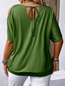 SHEIN LUNE Casual Feather Print Off Shoulder Plus Size T-Shirt Graphic Tees Women Tops - Multicolor - View 2