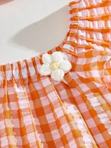 SHEIN Young Girls' Casual Holiday Plaid Elegant Ruffle Sleeve Top + Plaid Shorts + Bucket Hat 3Pcs Set, Spring/Summer - Yellow - View 8