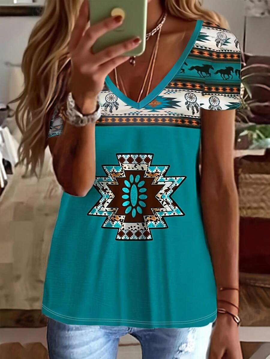 INAWLY 女士 V 领短袖休闲 T 恤，带几何印花，夏季 - 彩色 - 查看 1