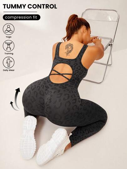 Easithlete 大码女式无缝豹纹运动连体裤