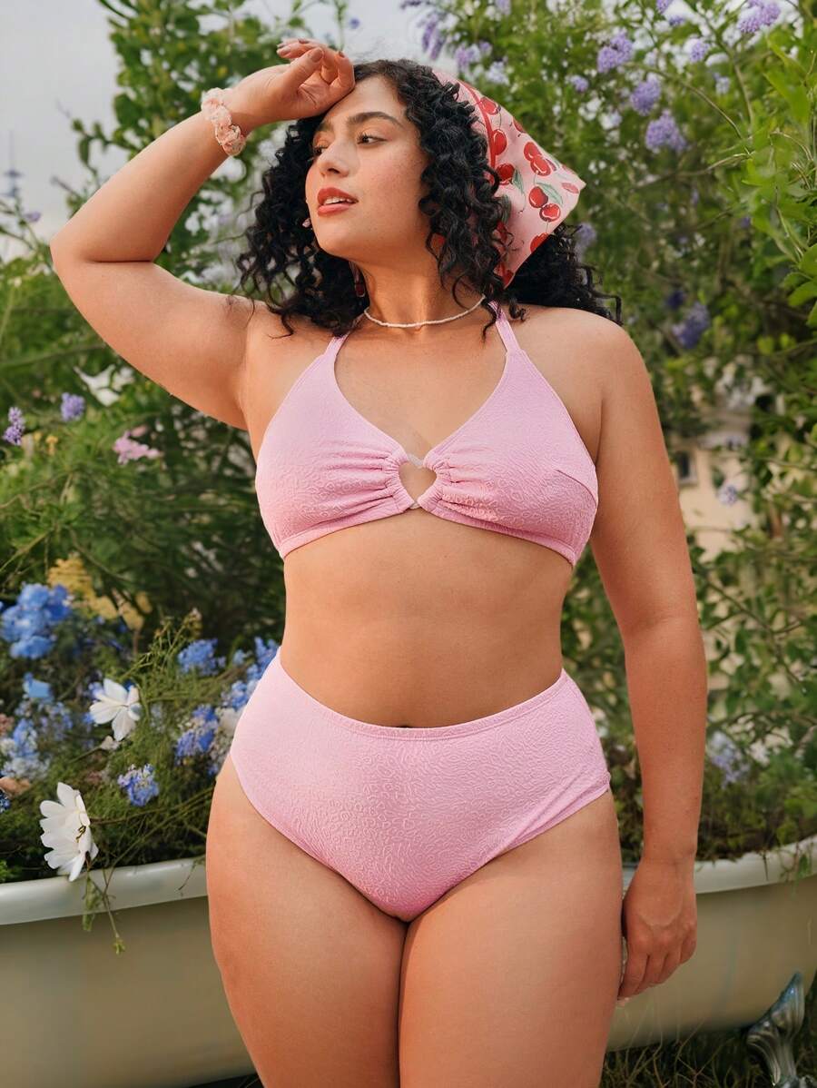 SHEIN Swim Mod 2 件大码女式甜美粉色心形吊带文胸和泳裤泳装套装，假日海滩装，夏季度假 - 粉色 - 查看 1