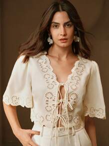 Anewsta 休闲、节日、沙滩蝴蝶结、刺绣、镂空V领上衣