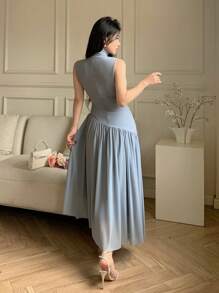 Modelyn Vestido midi de unicolor con cuello alto, mangas sin mangas y fruncido para mujer - Azul - Ver 3