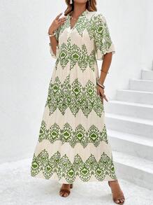 SHEIN Clasi Plus Size Retro Floral Print Flare Sleeve Half-Placket Maxi Dress, Resort Style - Green - View 4